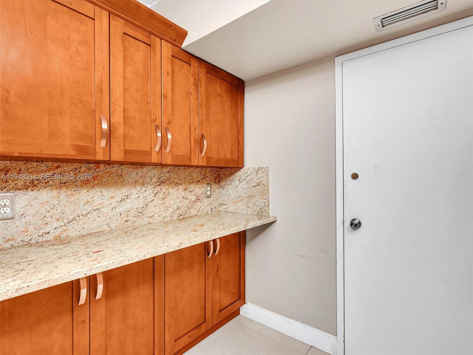 See details 617B 2 / 2 1132 sq. ft. $ 2026-01-19 0 Photo