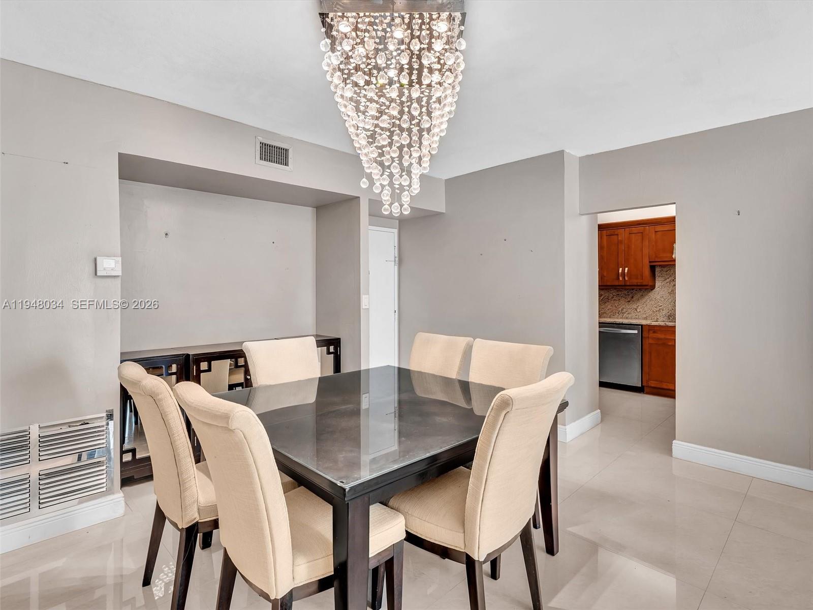 See details 617B 2 / 2 1132 sq. ft. $ 2026-01-19 0 Photo