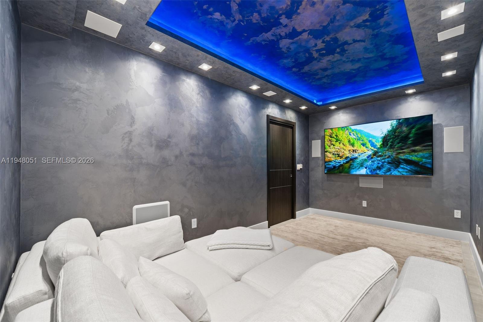 Photo of 3301 183rd St  #2001, Aventura, Florida, 33160 - 