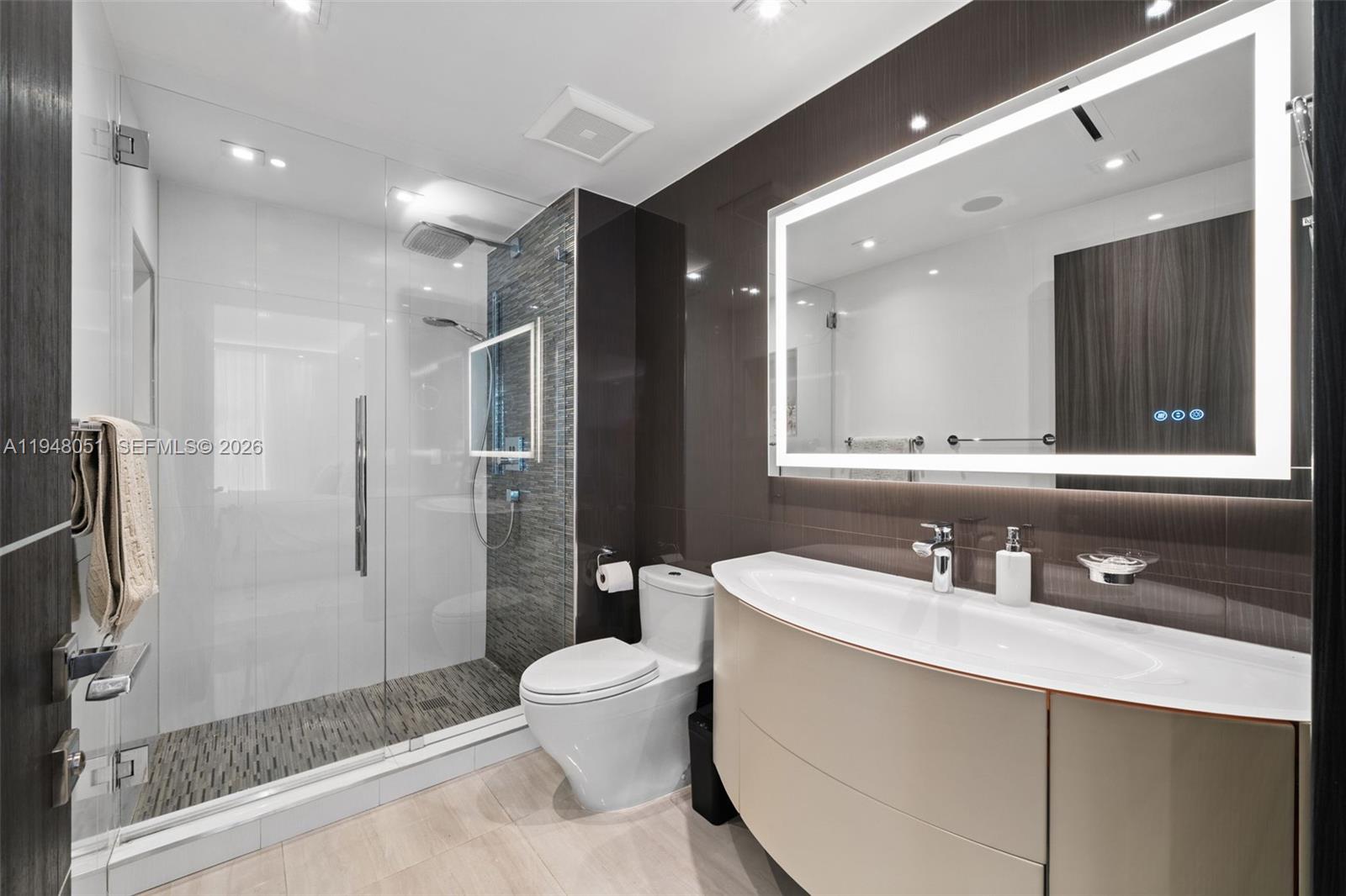 Photo of 3301 183rd St  #2001, Aventura, Florida, 33160 - 