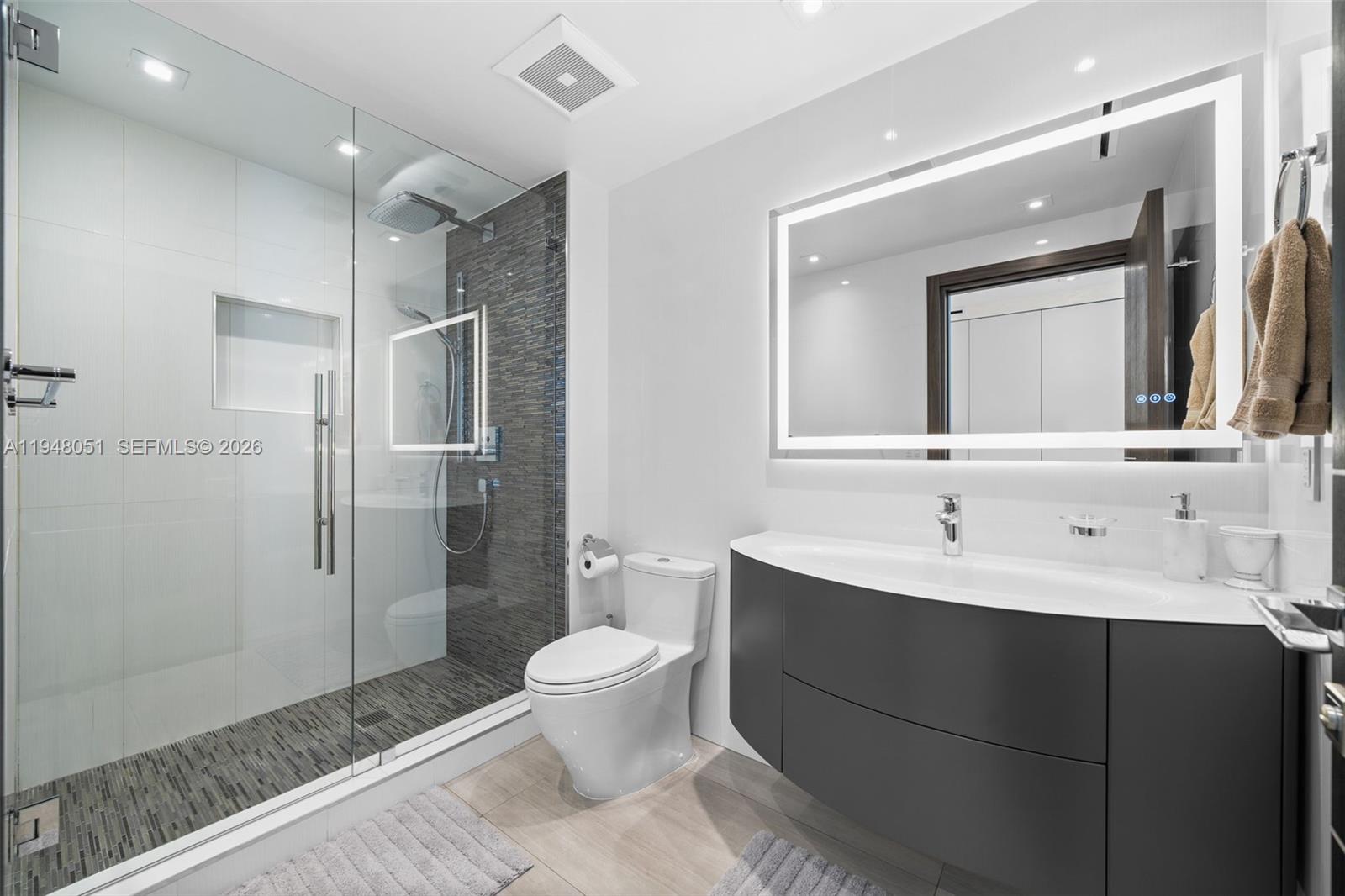 Photo of 3301 183rd St  #2001, Aventura, Florida, 33160 - 