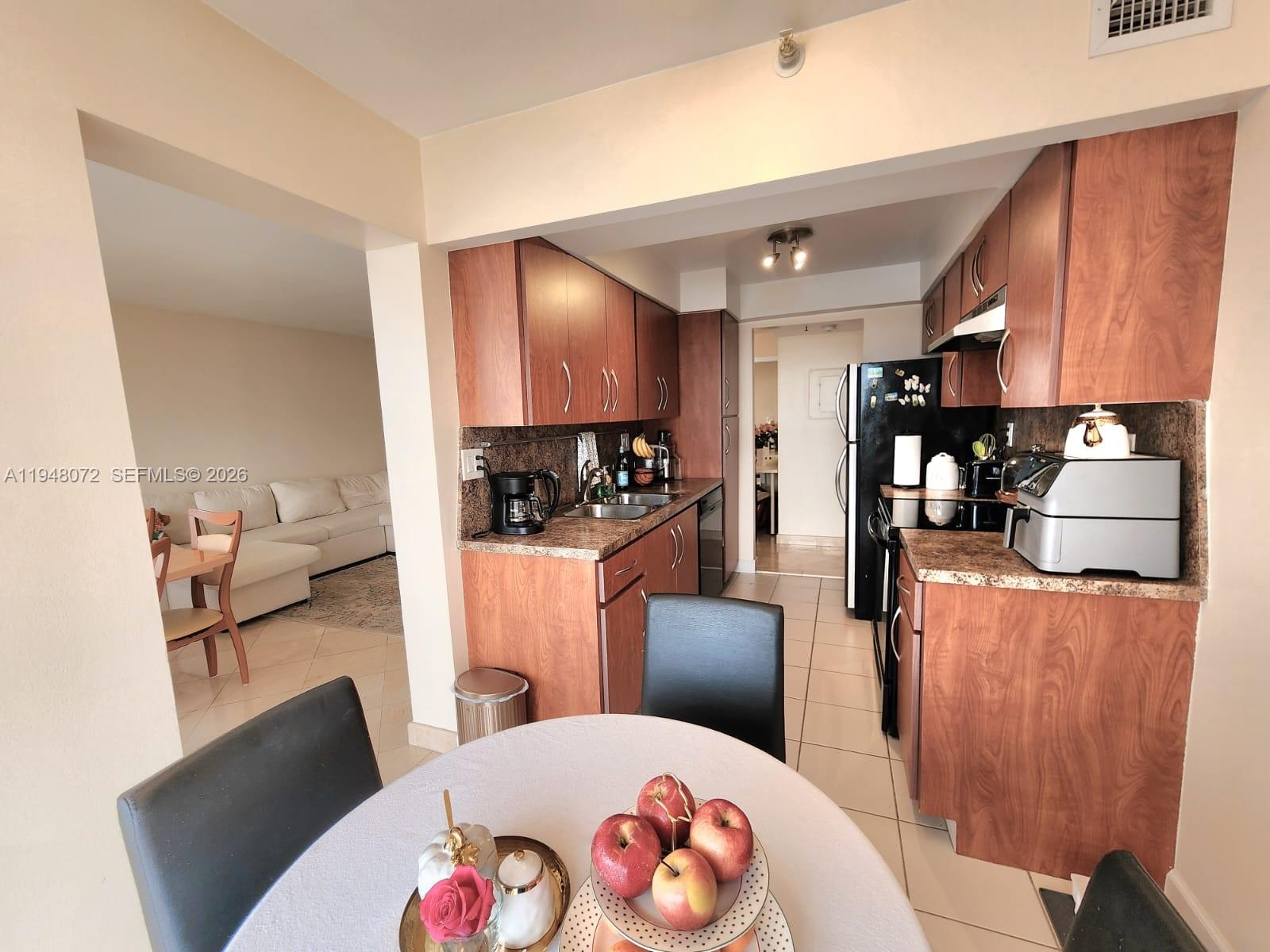 1217 2 / 2 1240 sq. ft. $ 2026-01-19 0 Photo