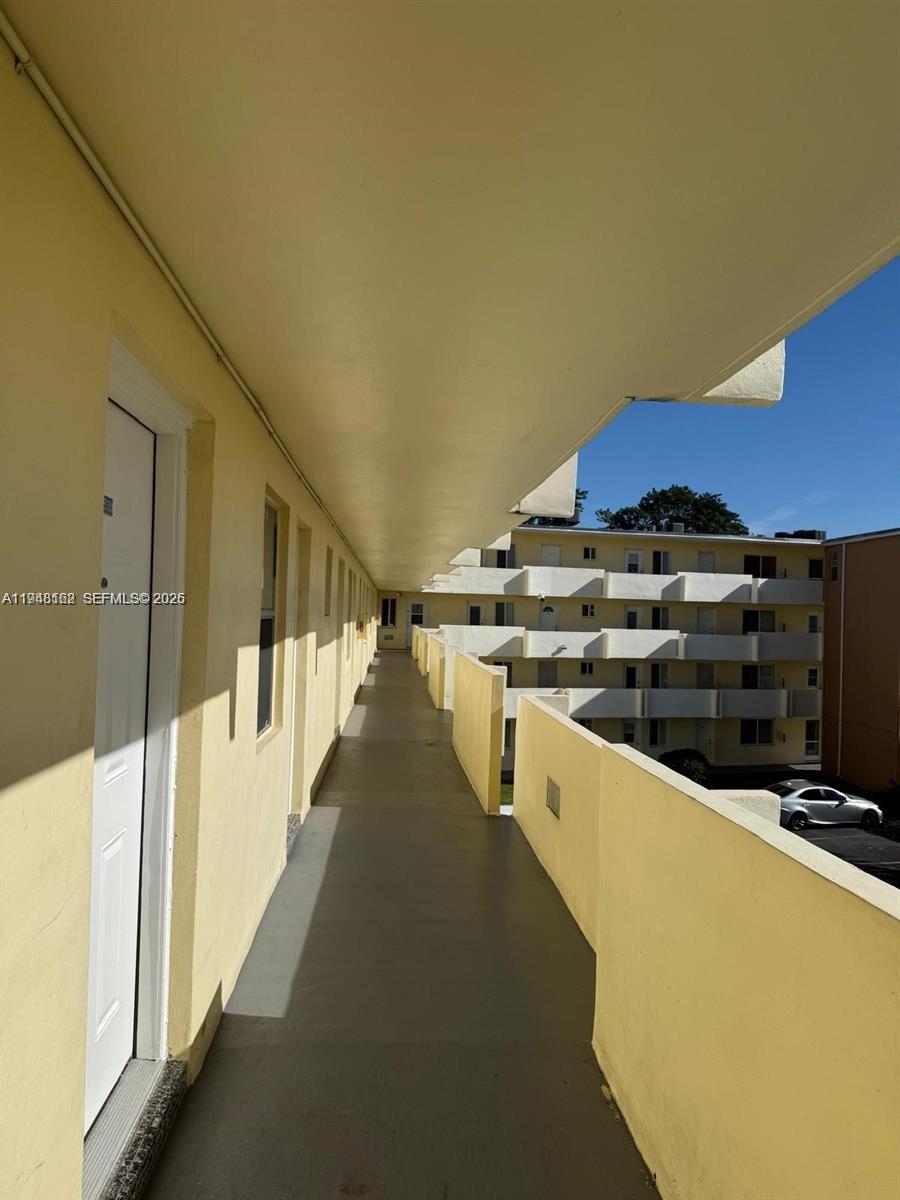 G313 1 / 2 898 sq. ft. $ 2026-01-19 0 foto