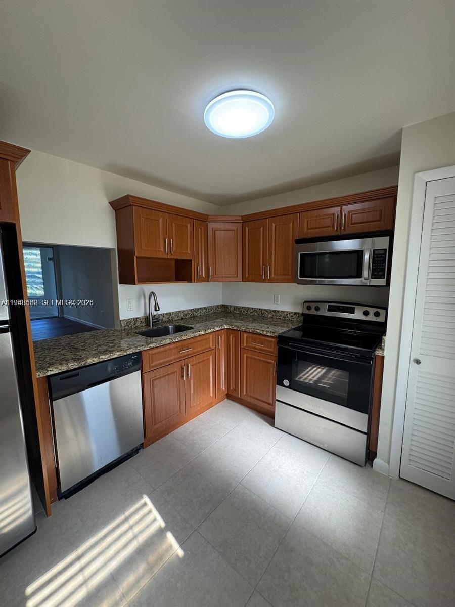 G313 1 / 2 898 sq. ft. $ 2026-01-19 0 foto