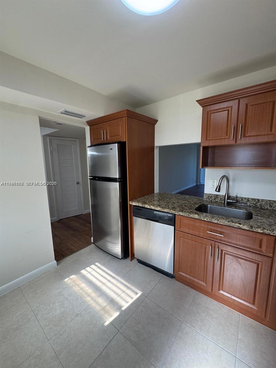 G313 1 / 2 898 sq. ft. $ 2026-01-19 0 foto