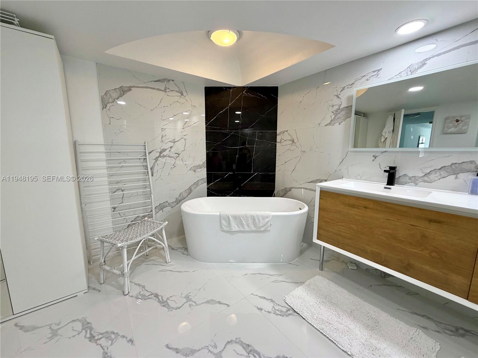 Photo of 1920 Ocean Dr  #5A, Hallandale Beach, Florida, 33009 - 