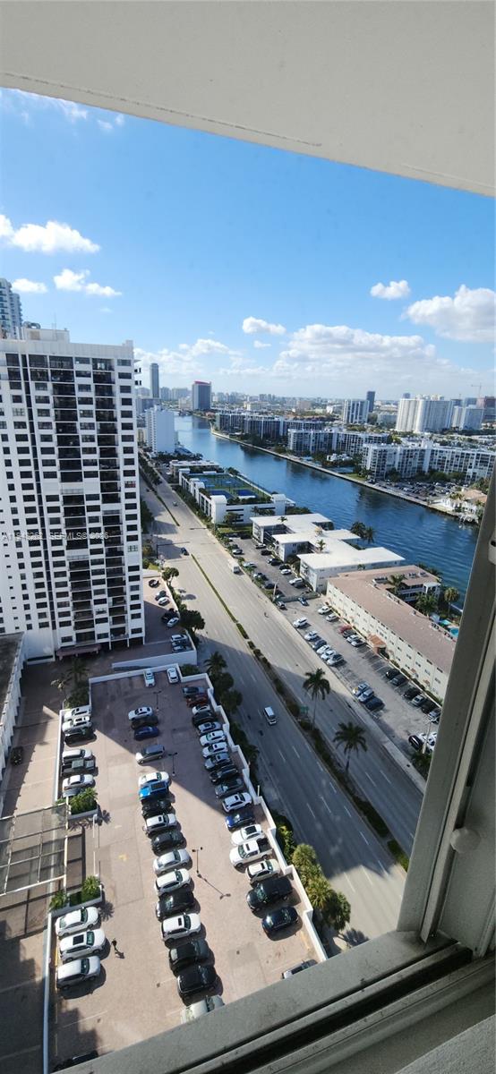 Photo of 2101 Ocean Dr  #2608, Hollywood, Florida, 33019 - 2nd guest bedroom view is awesome.