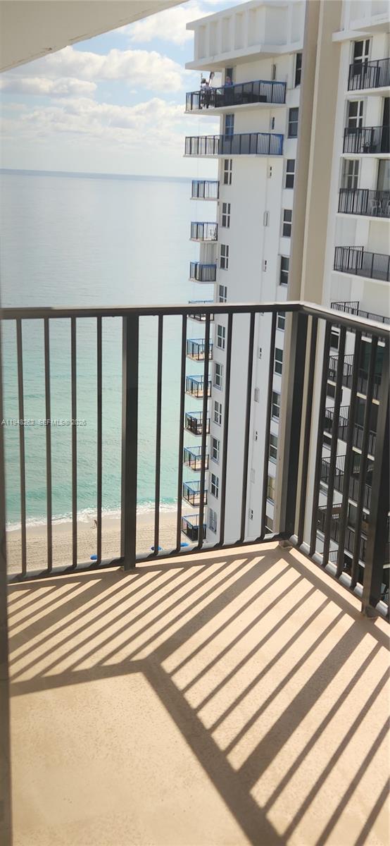 Photo of 2101 Ocean Dr  #2608, Hollywood, Florida, 33019 - ocean beach sand ..it is awesome