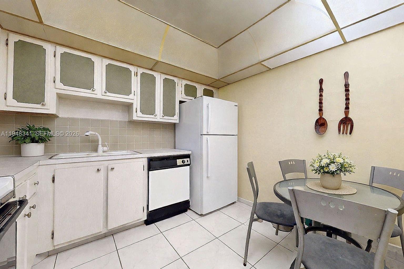 Photo of 1849 Ocean Dr  #203, Hallandale Beach, Florida, 33009 - 