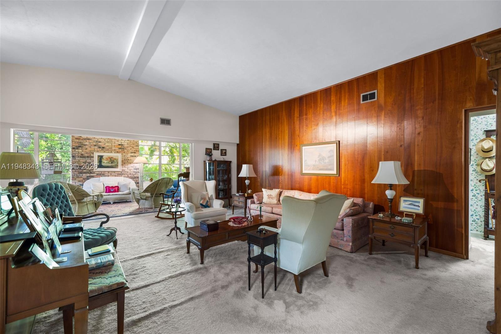 Подробнее / кв.футов $ 2026-01-19 0 Фото