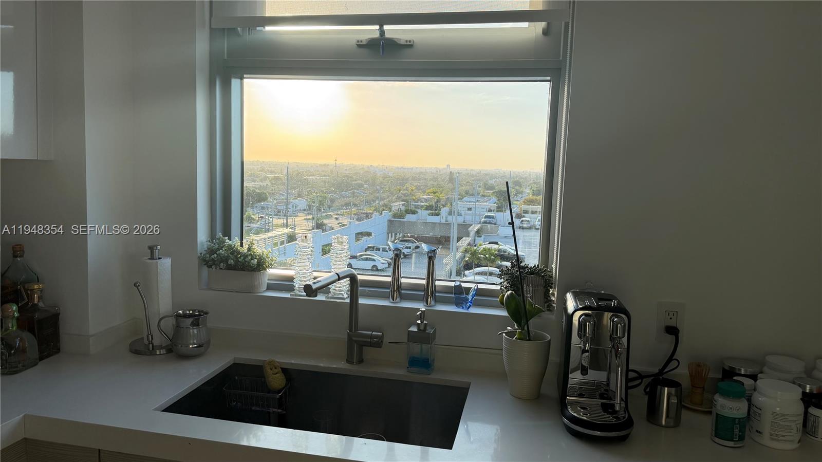 Photo of 17301 Biscayne Blvd #1002, North Miami Beach, Florida, 33160 -