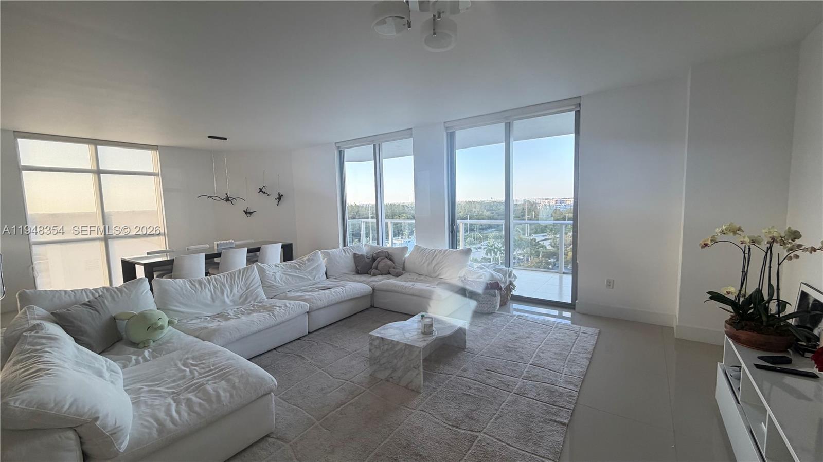 Photo of 17301 Biscayne Blvd #1002, North Miami Beach, Florida, 33160 -