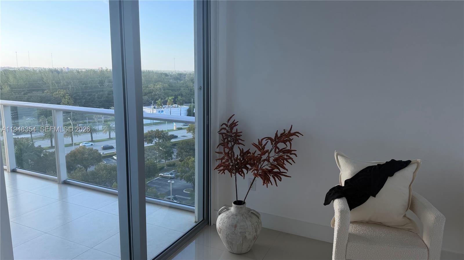 Photo of 17301 Biscayne Blvd #1002, North Miami Beach, Florida, 33160 -