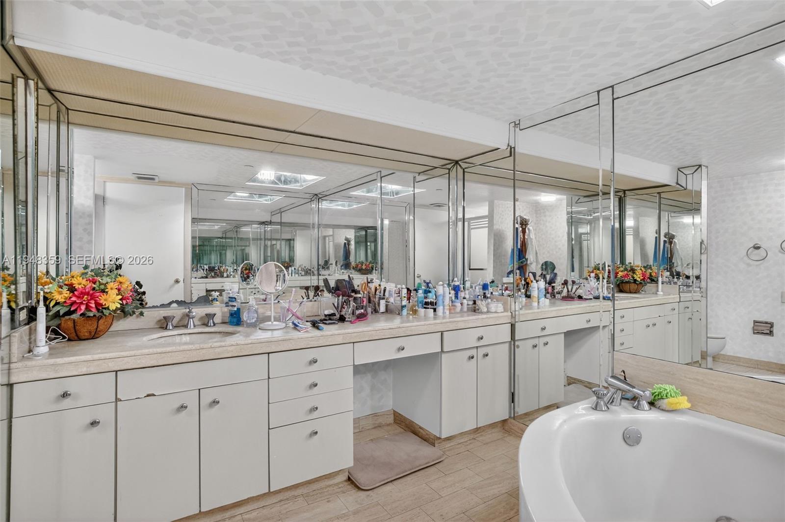 Photo of 19355 Turnberry Way  #8L, Aventura, Florida, 33180 - Primary Bedroom View