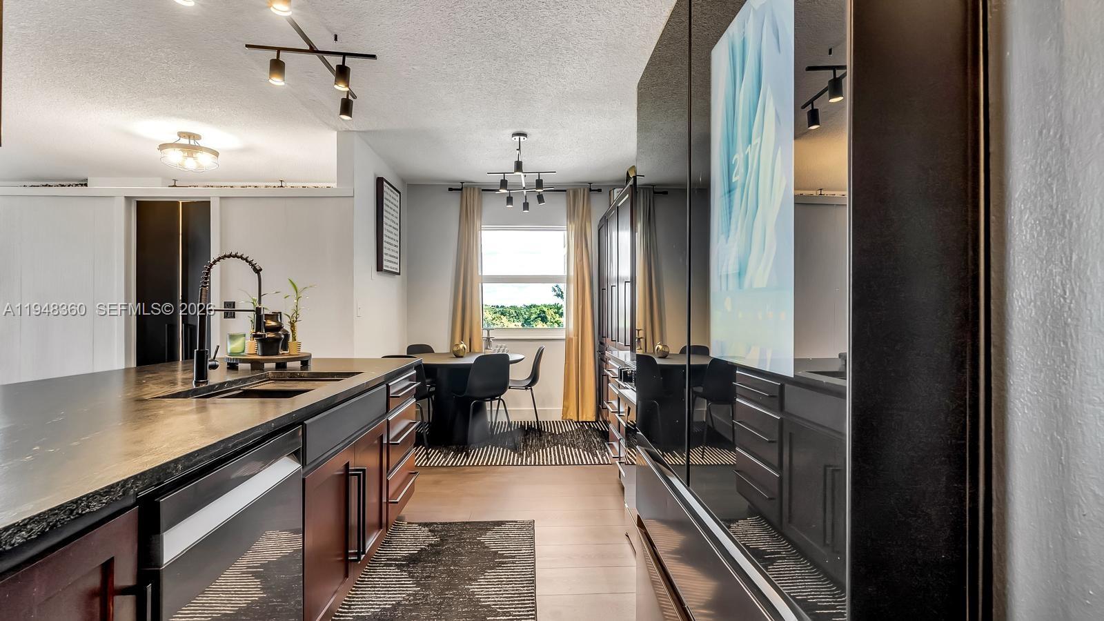 See details 401 2 / 2 1344 sq. ft. $ 2026-01-19 0 Photo