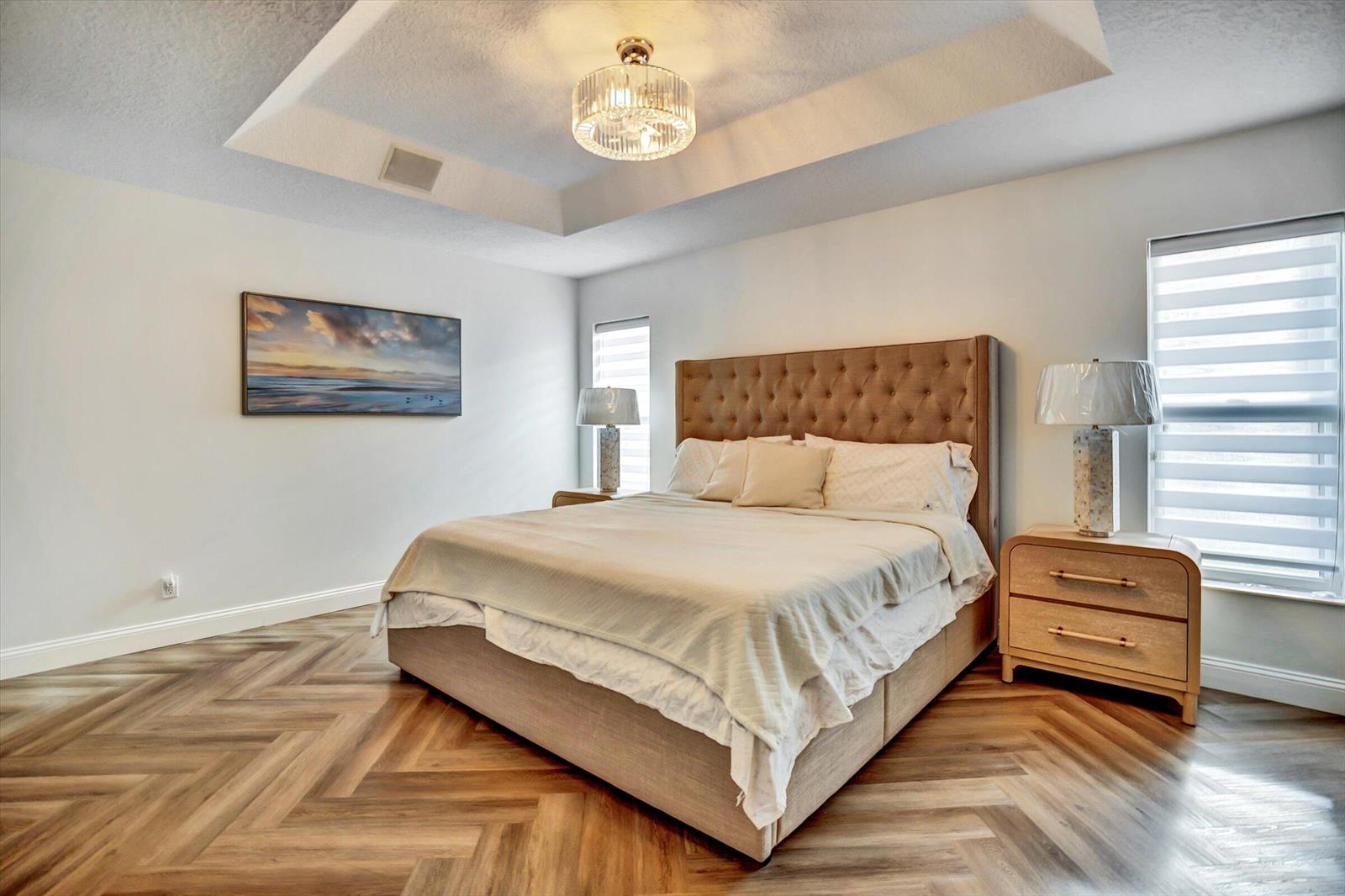 See details 112 4 / 2 2023 sq. ft. $ 2026-06-08 0 Photo