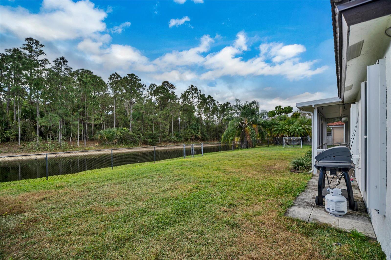See details 112 4 / 2 2023 sq. ft. $ 2026-06-08 0 Photo