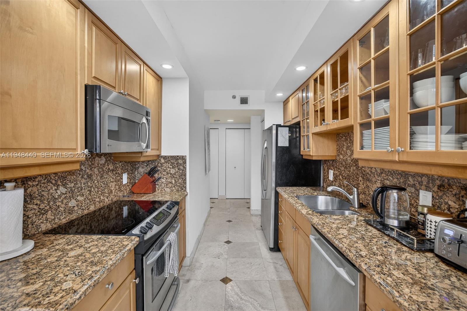 See details 2105 2 / 2 1230 sq. ft. $ 2026-01-19 0 Photo