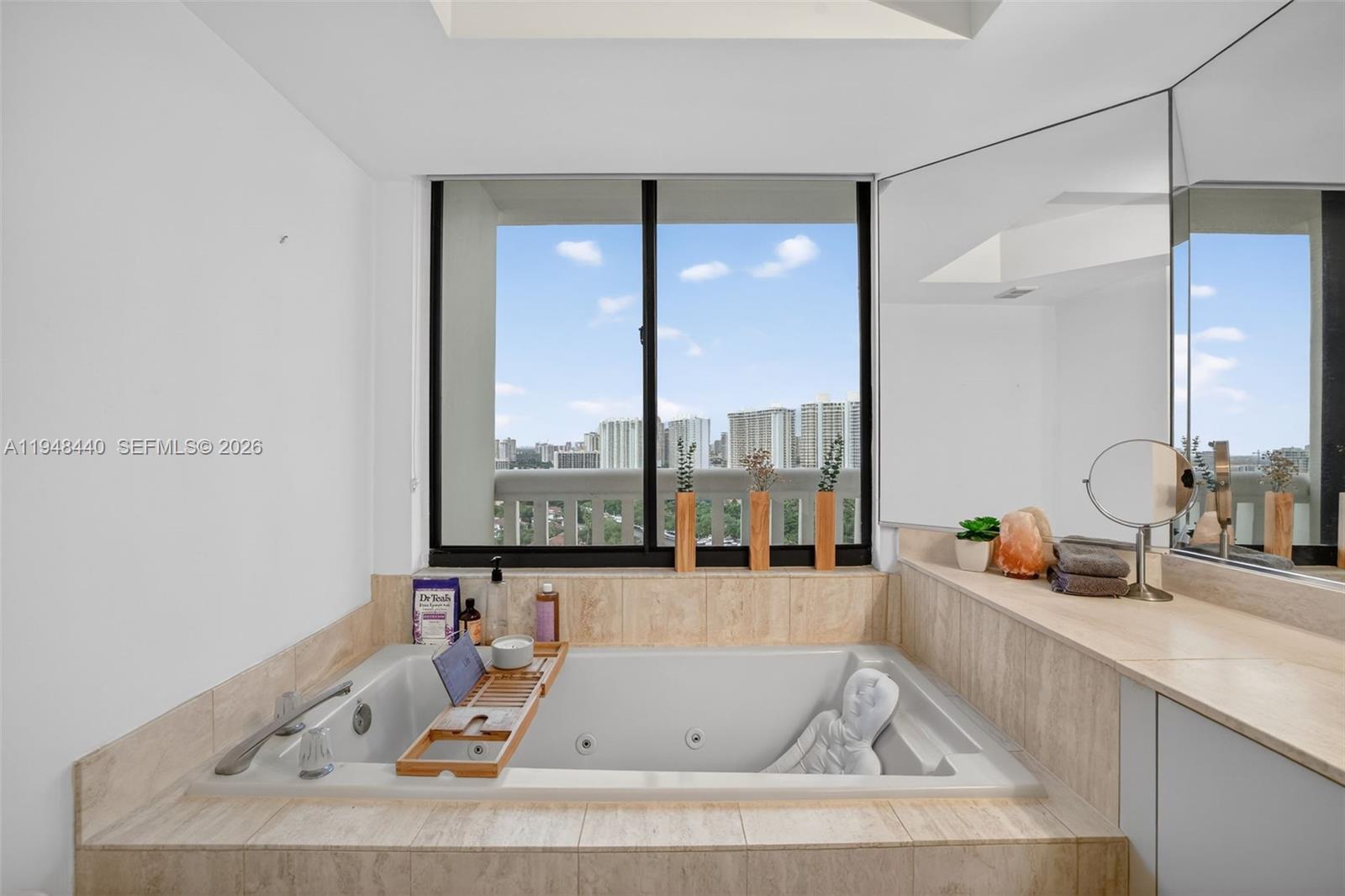 See details 2105 2 / 2 1230 sq. ft. $ 2026-01-19 0 Photo