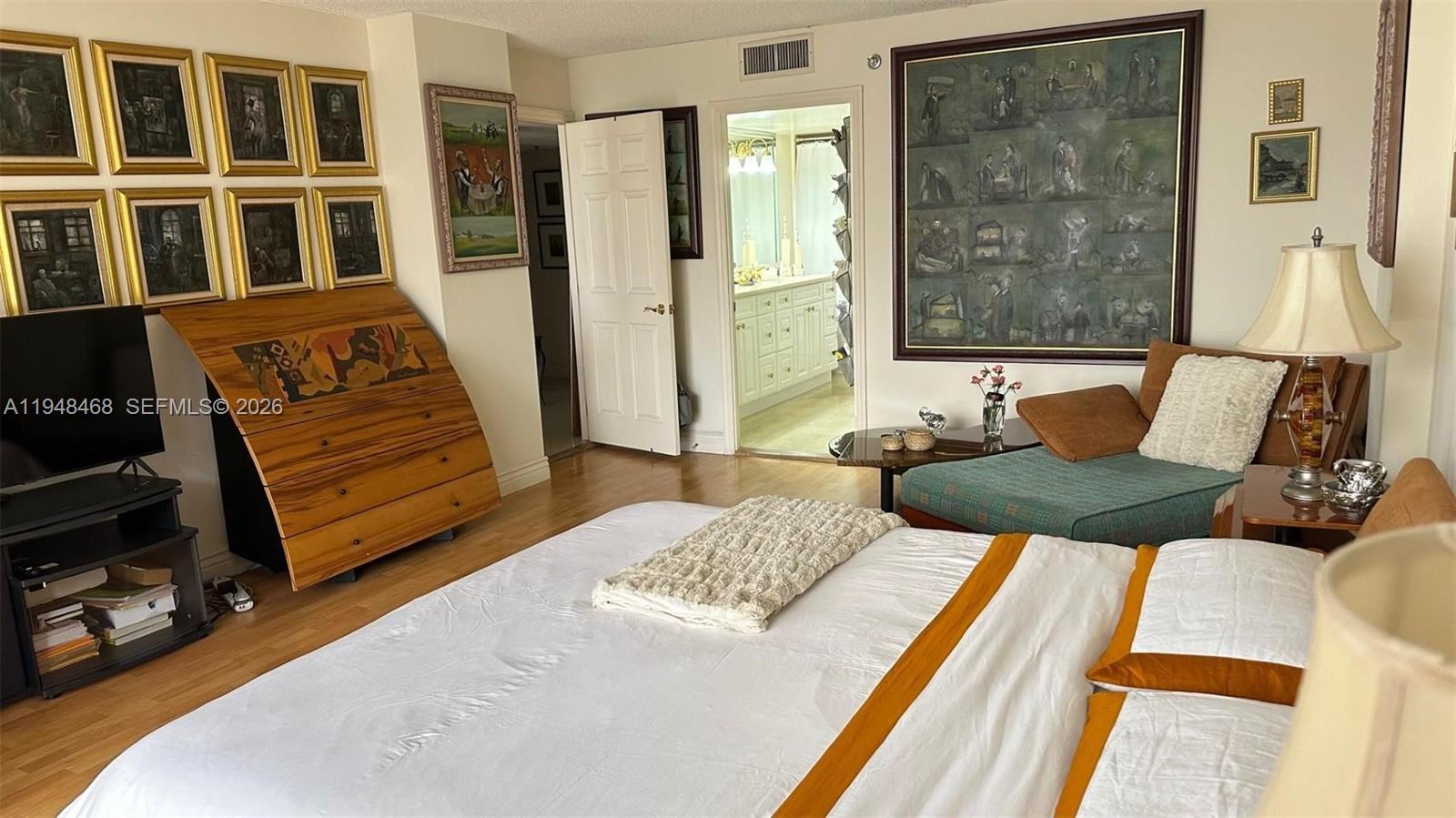 1909 3 / 3 2267 sq. ft. $ 2026-01-19 0 Photo