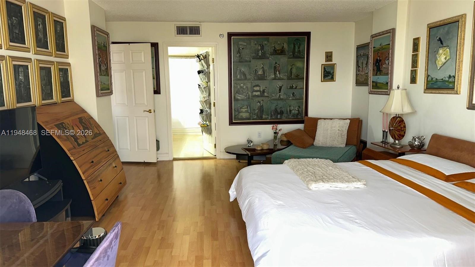 1909 3 / 3 2267 sq. ft. $ 2026-01-19 0 Photo