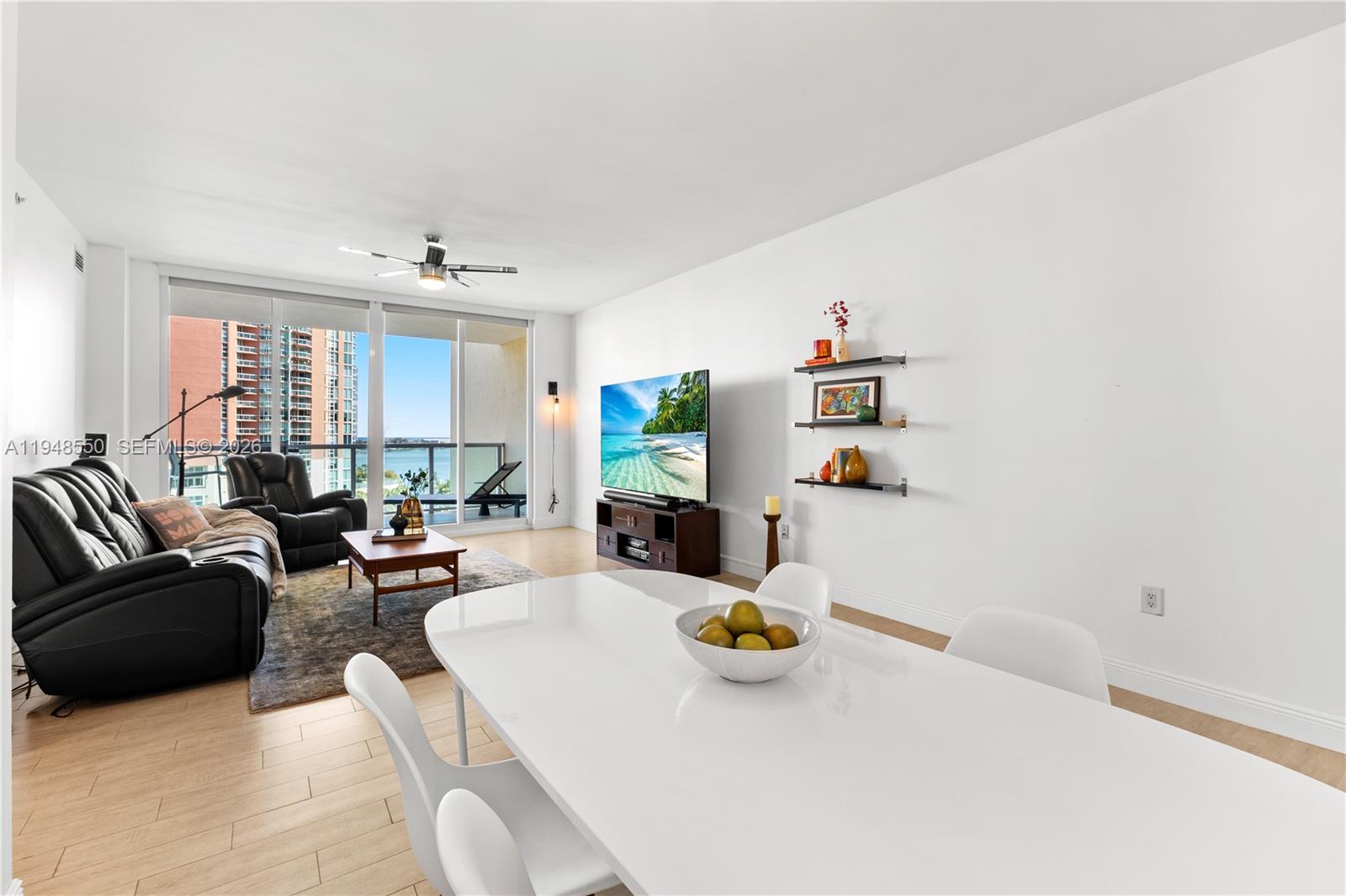 Photo of 3340 190th St  #908, Aventura, Florida, 33180 - 