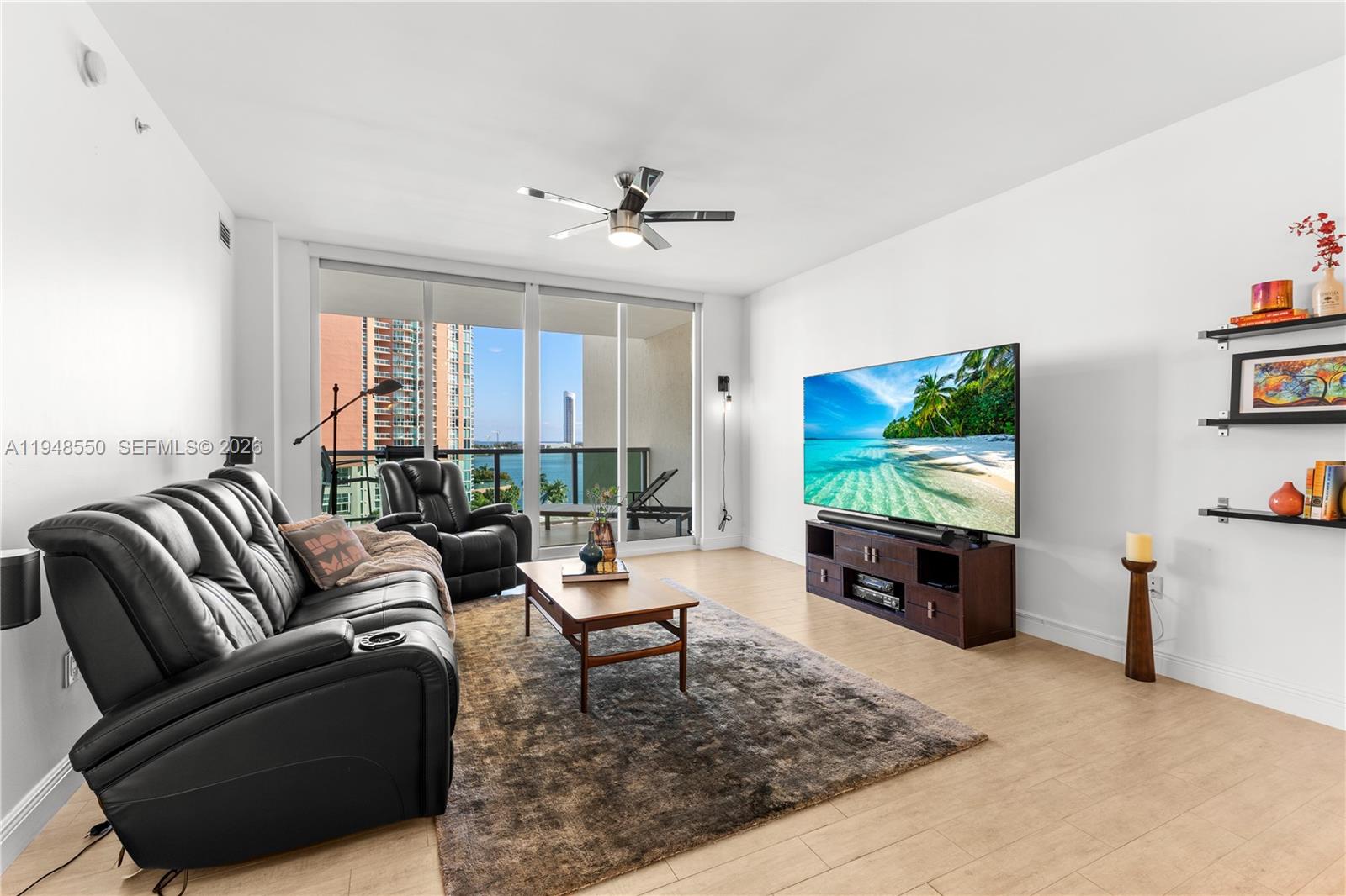 Photo of 3340 190th St  #908, Aventura, Florida, 33180 - 