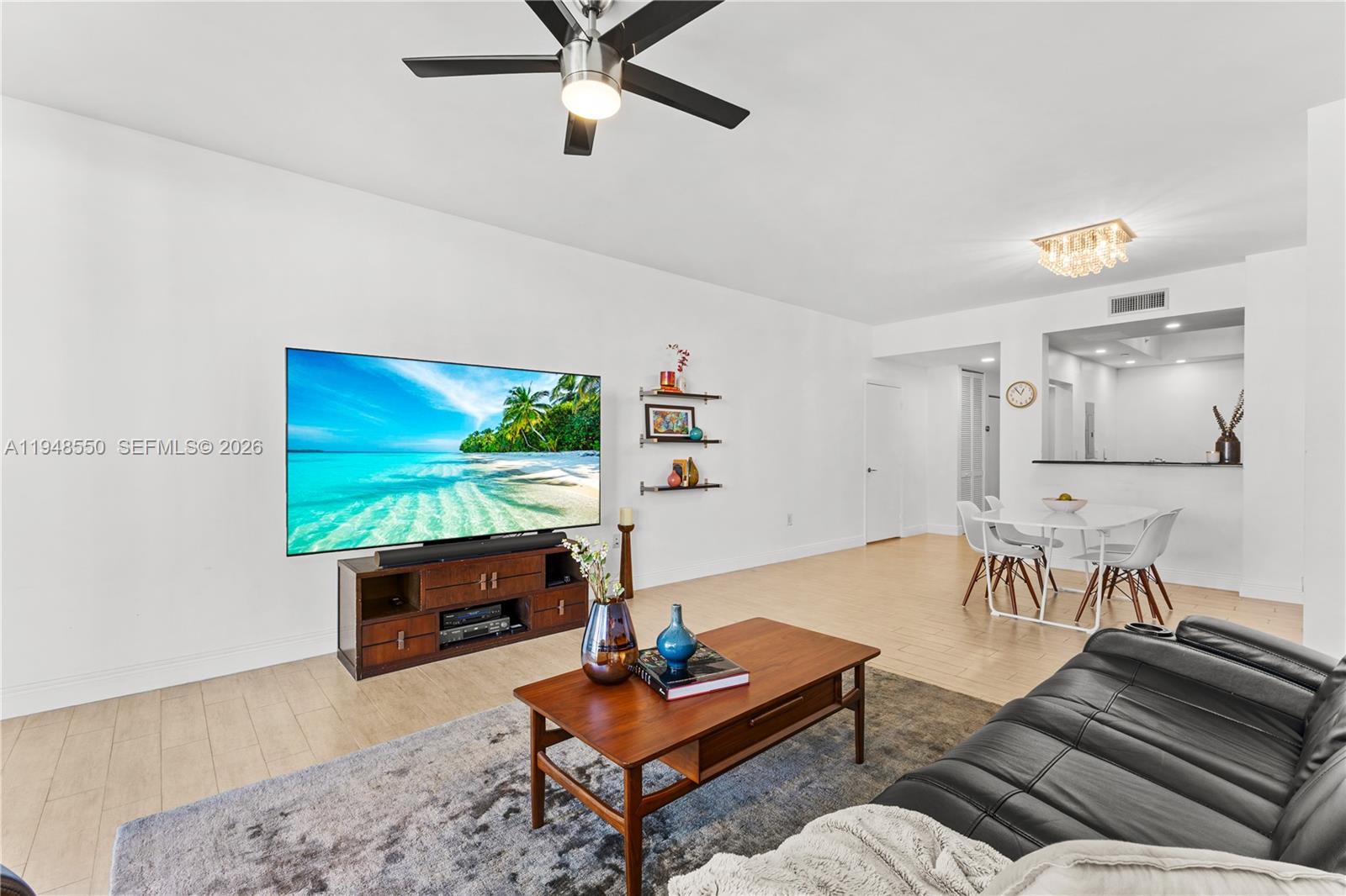 Photo of 3340 190th St  #908, Aventura, Florida, 33180 - 