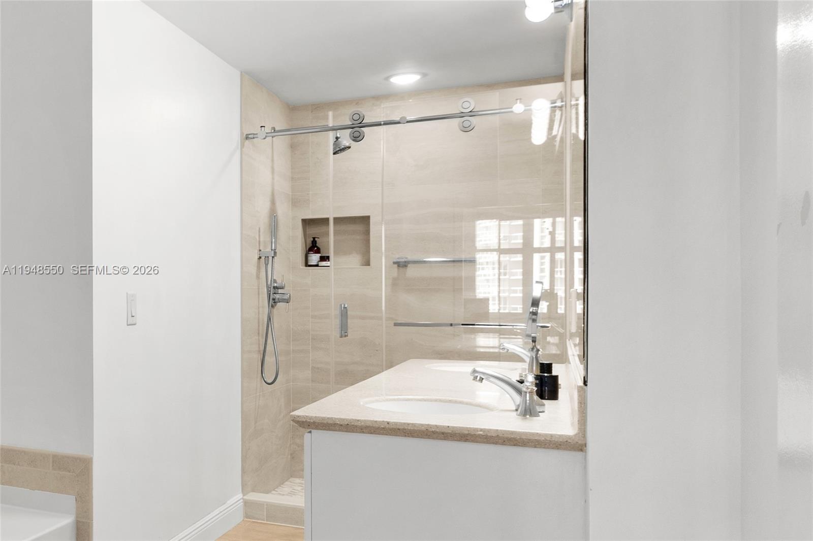 Photo of 3340 190th St  #908, Aventura, Florida, 33180 - 