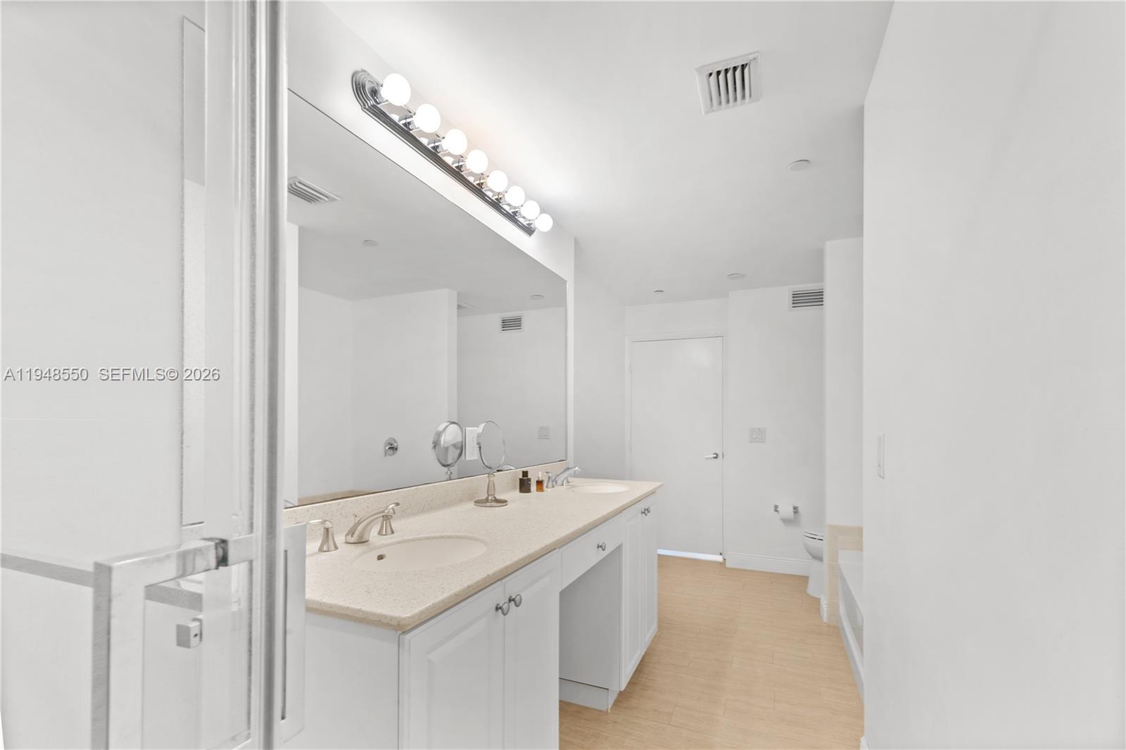 Photo of 3340 190th St  #908, Aventura, Florida, 33180 - 