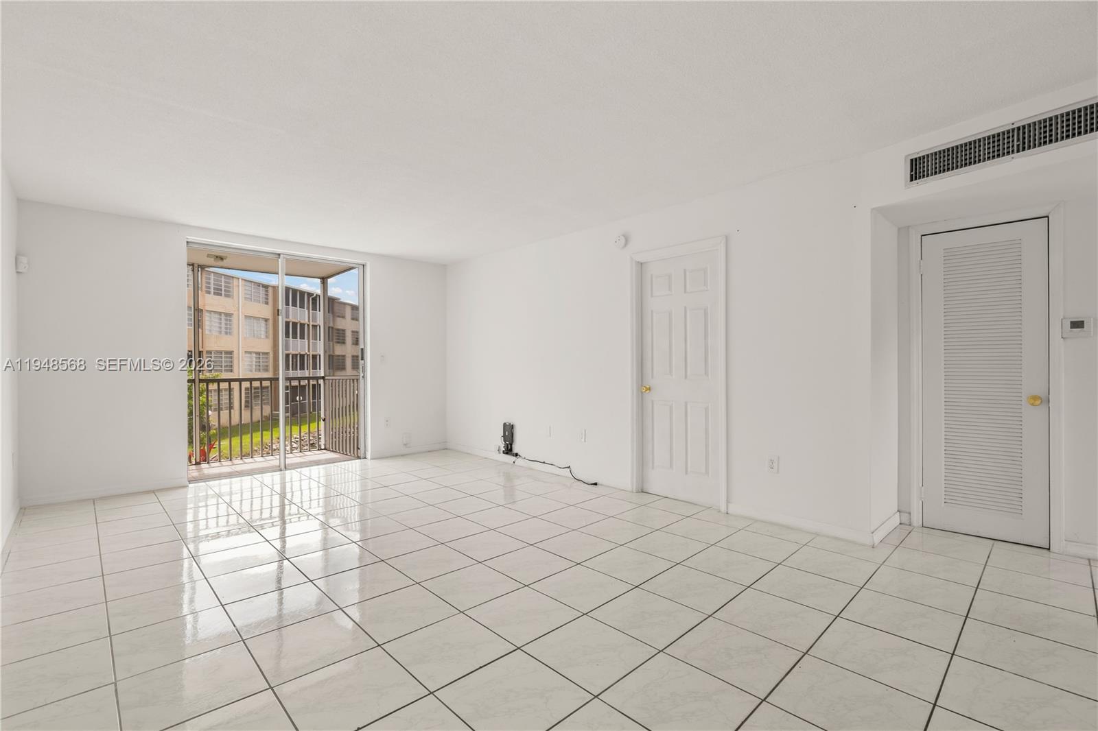 202 1 / 1 686 sq. ft. $ 2026-01-19 0 Photo