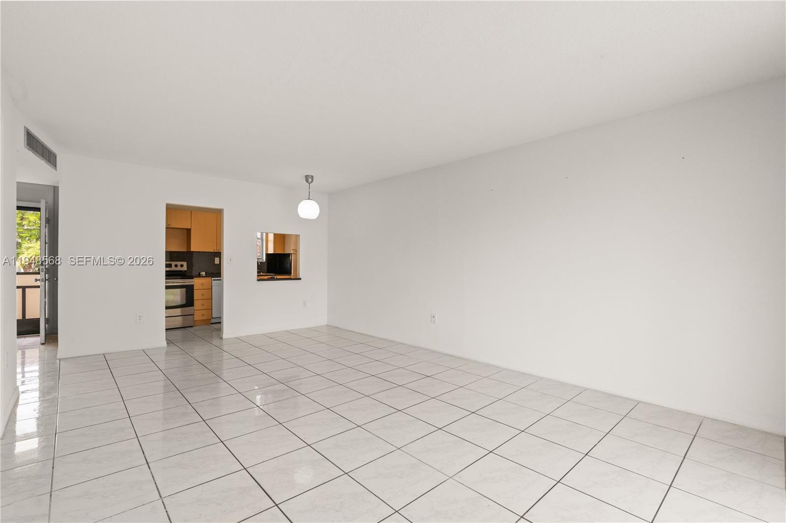 202 1 / 1 686 sq. ft. $ 2026-01-19 0 Photo