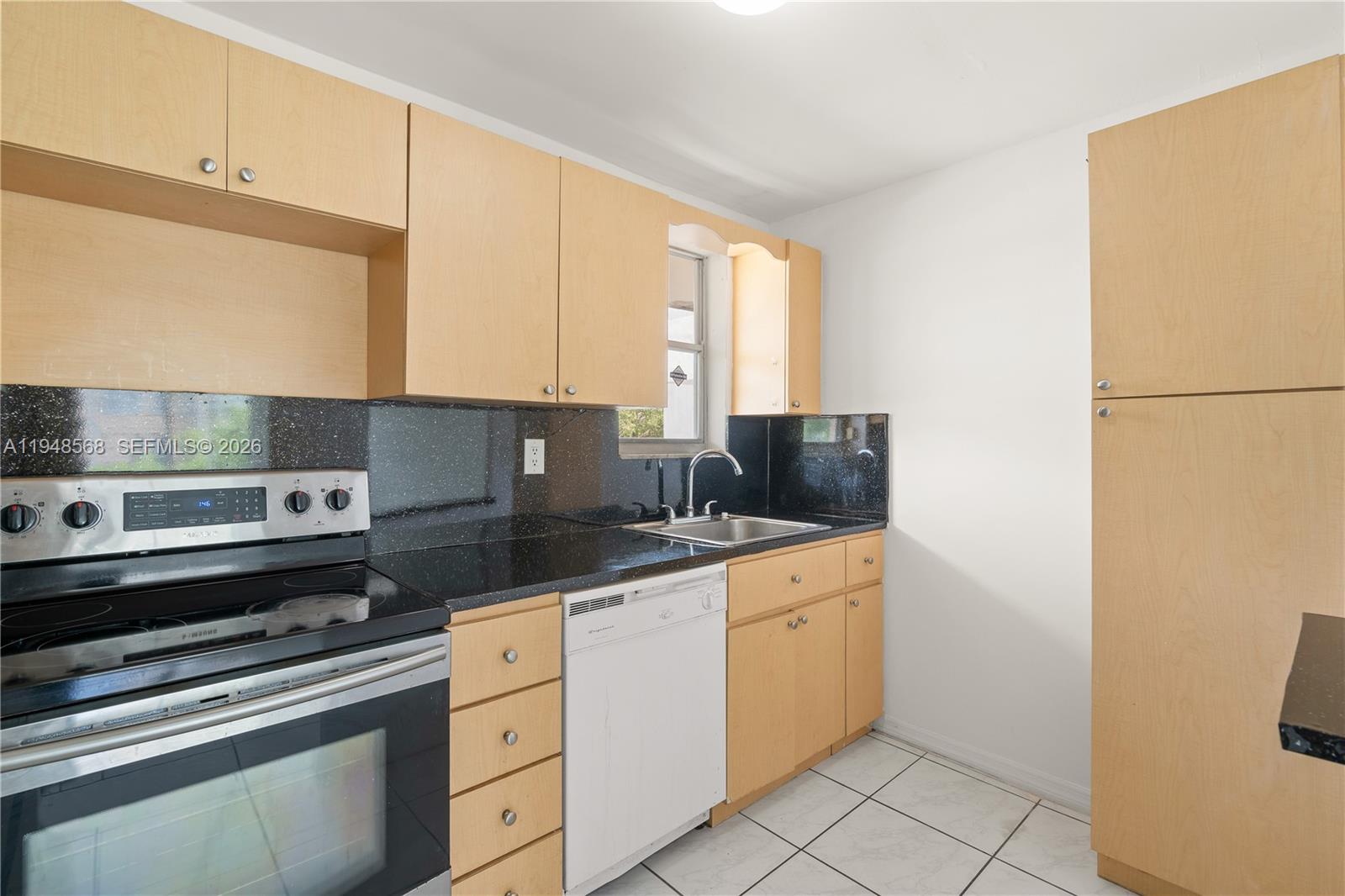 202 1 / 1 686 sq. ft. $ 2026-01-19 0 Photo