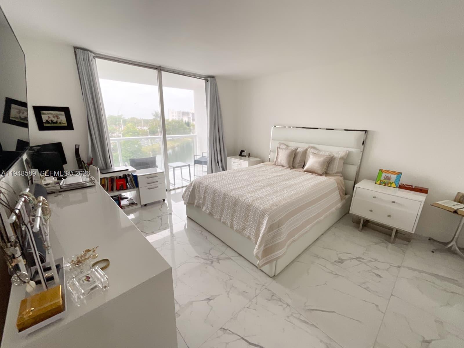 501W 1 / 1 801 sq. ft. $ 2026-06-10 0 foto