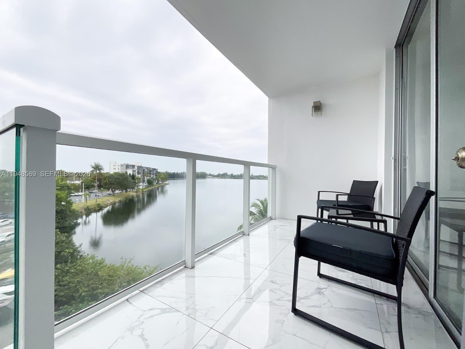 501W 1 / 1 801 sq. ft. $ 2026-06-10 0 foto