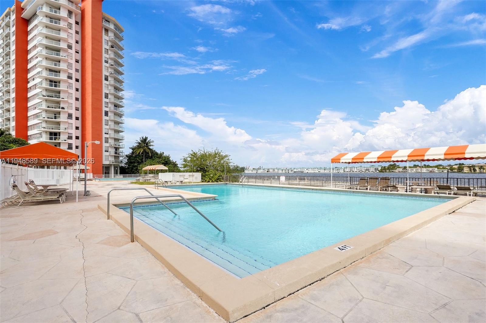 501W 1 / 1 801 sq. ft. $ 2026-06-10 0 foto