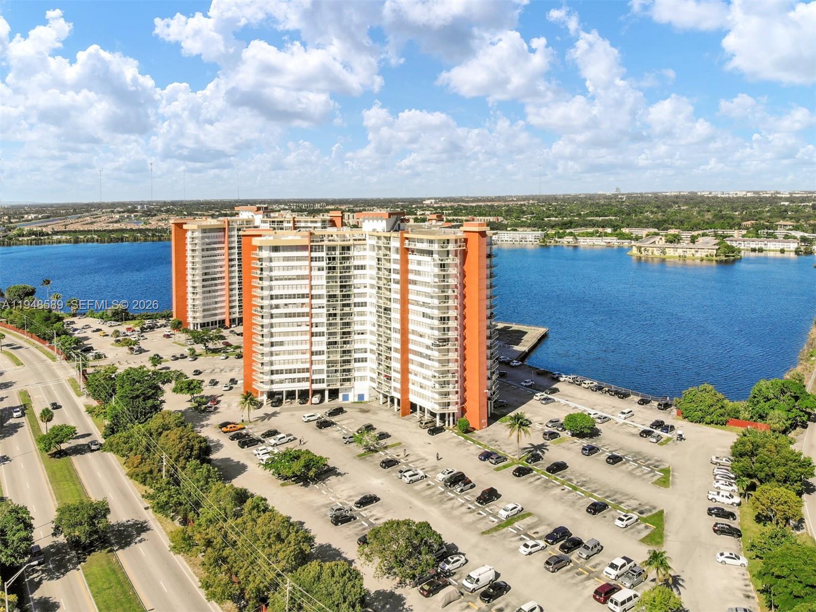501W 1 / 1 801 sq. ft. $ 2026-06-10 0 foto
