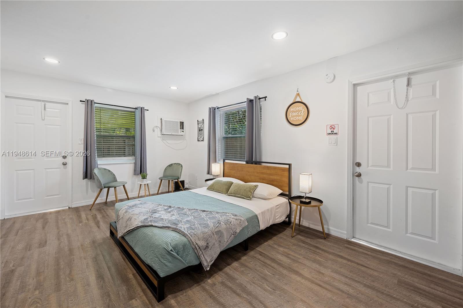 1-5  /   sq. ft. $ 2026-01-19 0 Photo