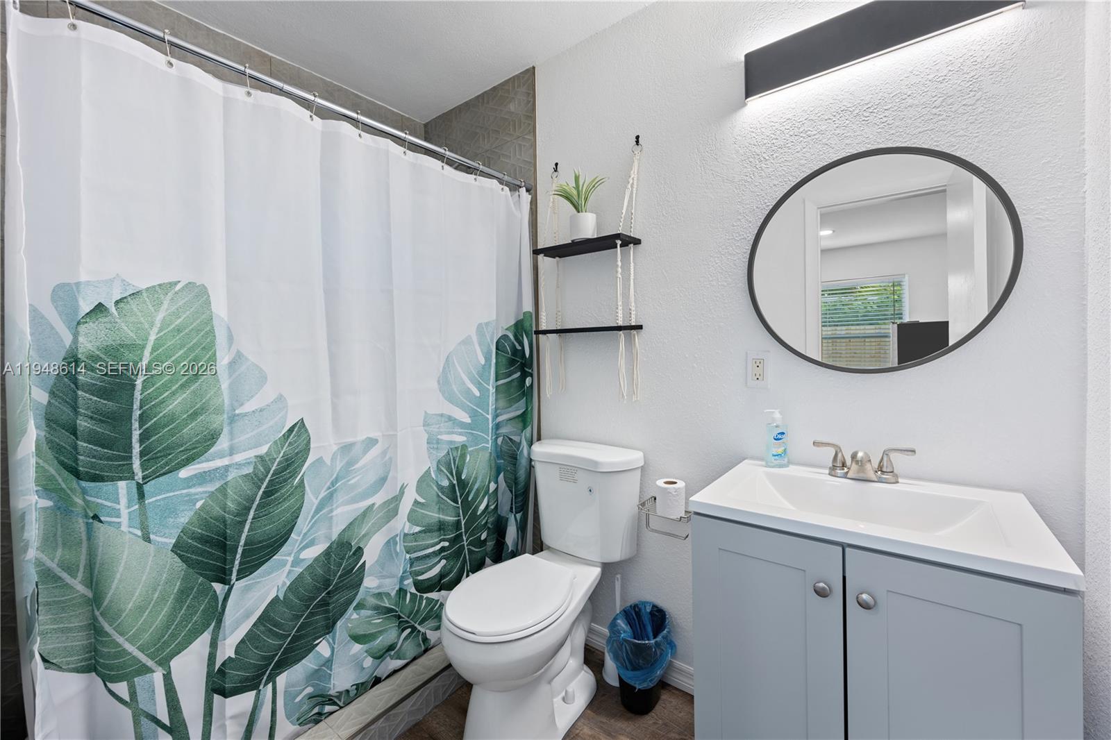 1-5  /   sq. ft. $ 2026-01-19 0 Photo