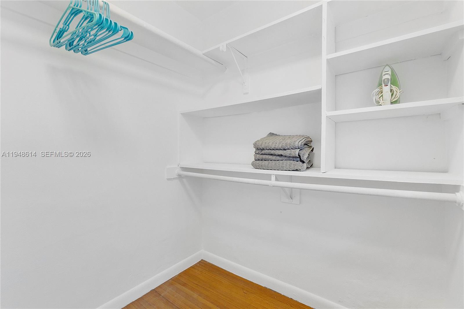 1-5  /   sq. ft. $ 2026-01-19 0 Photo