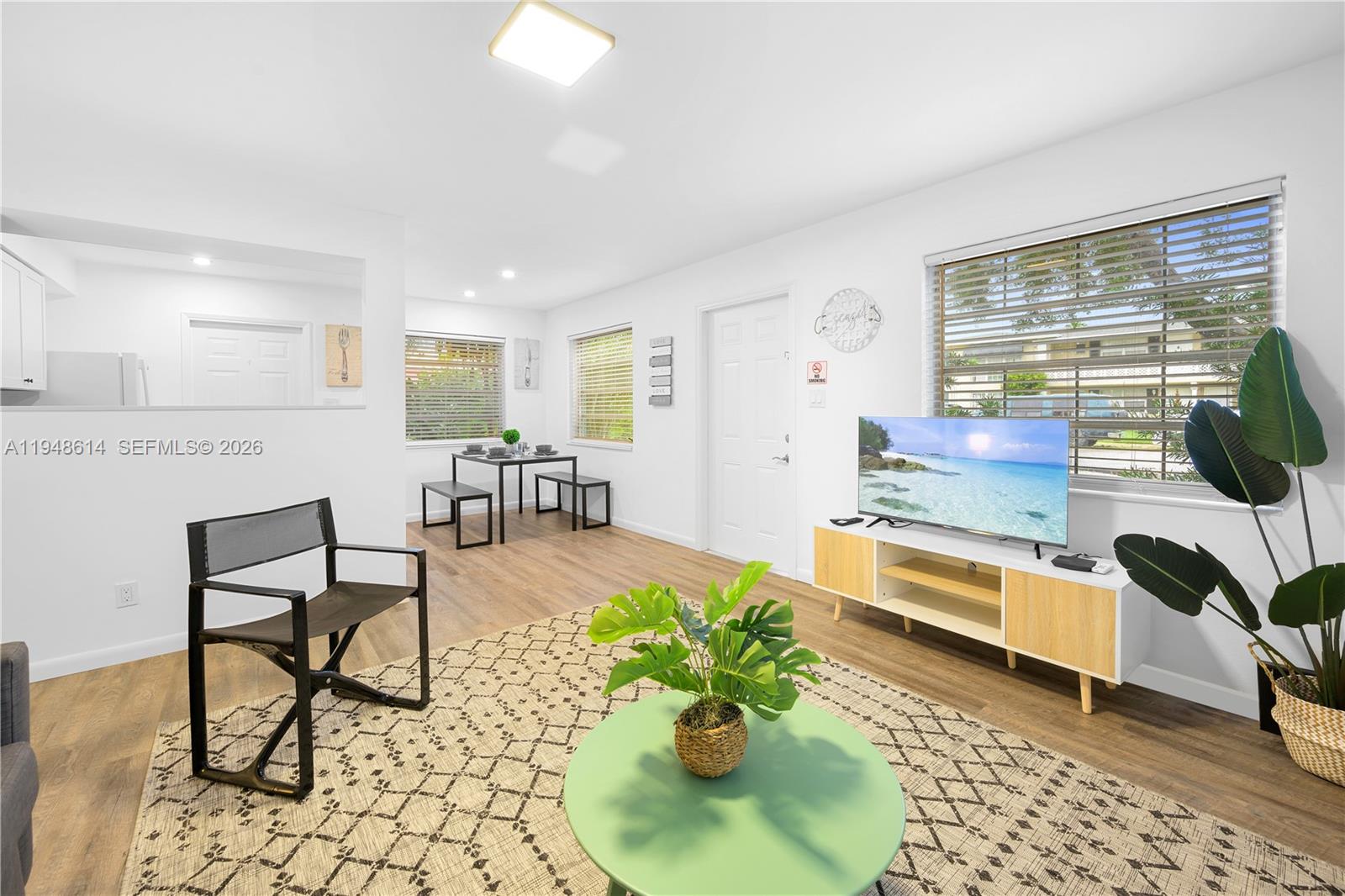 1-5  /   sq. ft. $ 2026-01-19 0 Photo