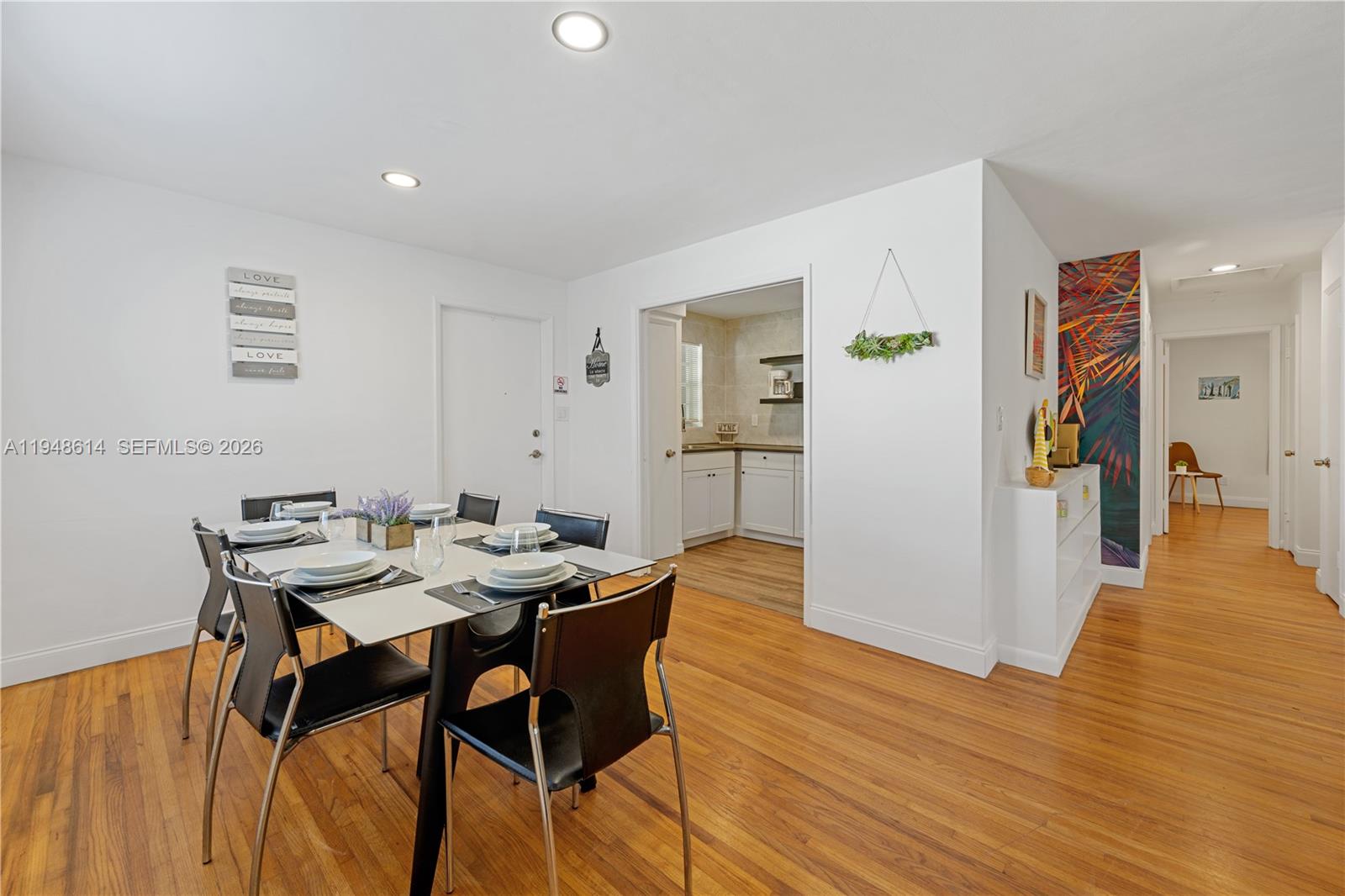 1-5  /   sq. ft. $ 2026-01-19 0 Photo