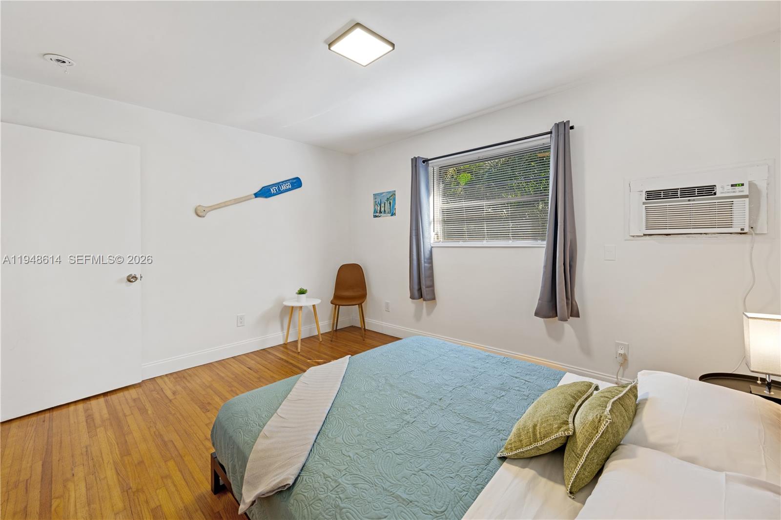 1-5  /   sq. ft. $ 2026-01-19 0 Photo