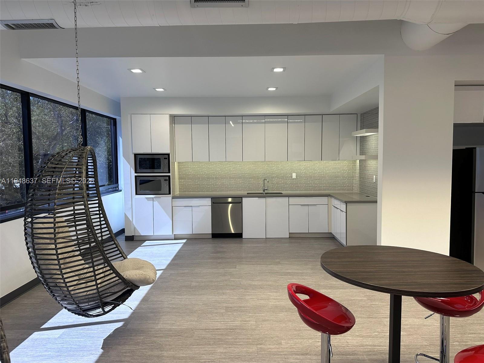 Подробнее / кв.футов $ 2026-02-05 0 Фото