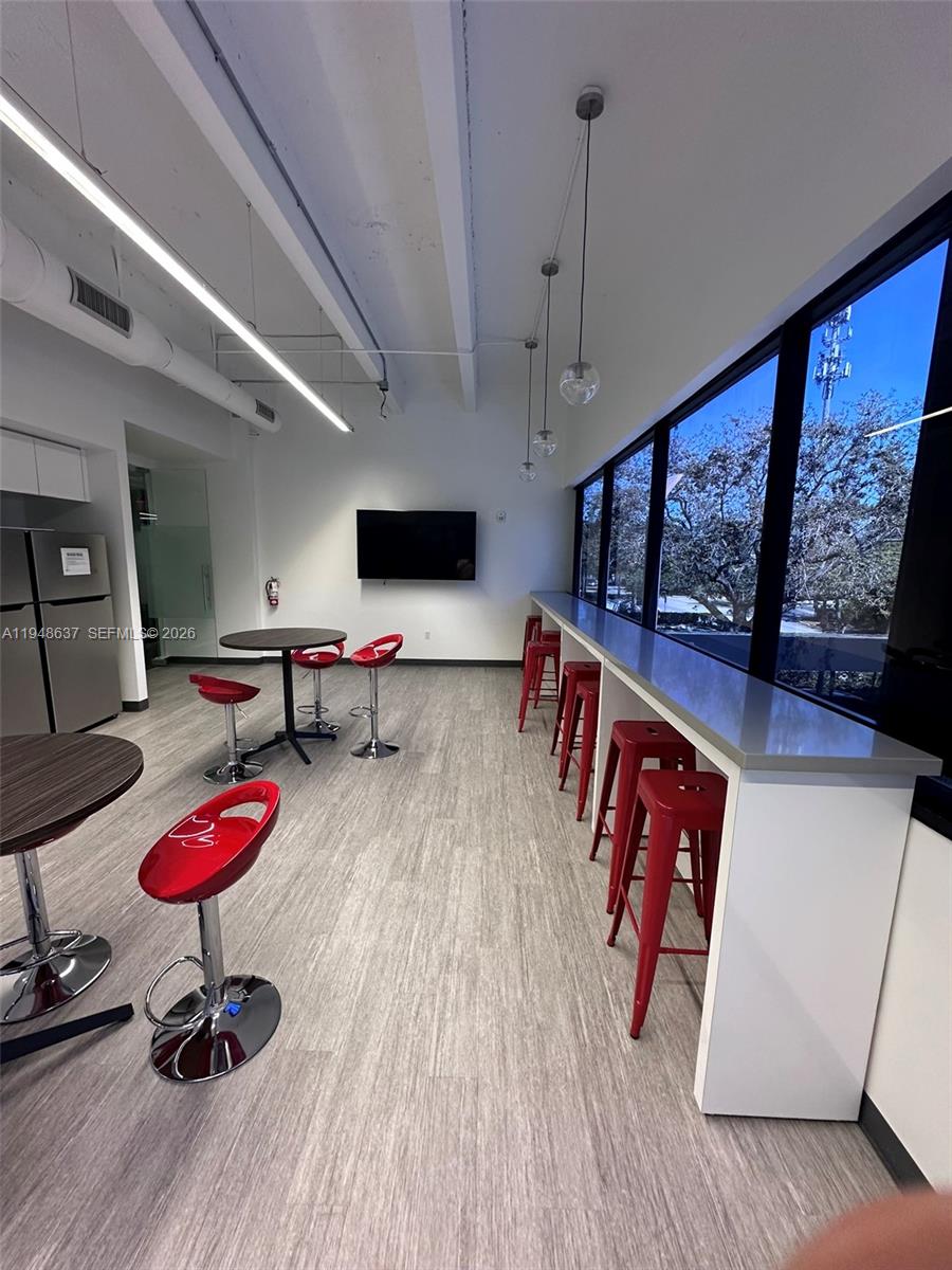 Подробнее / кв.футов $ 2026-02-05 0 Фото