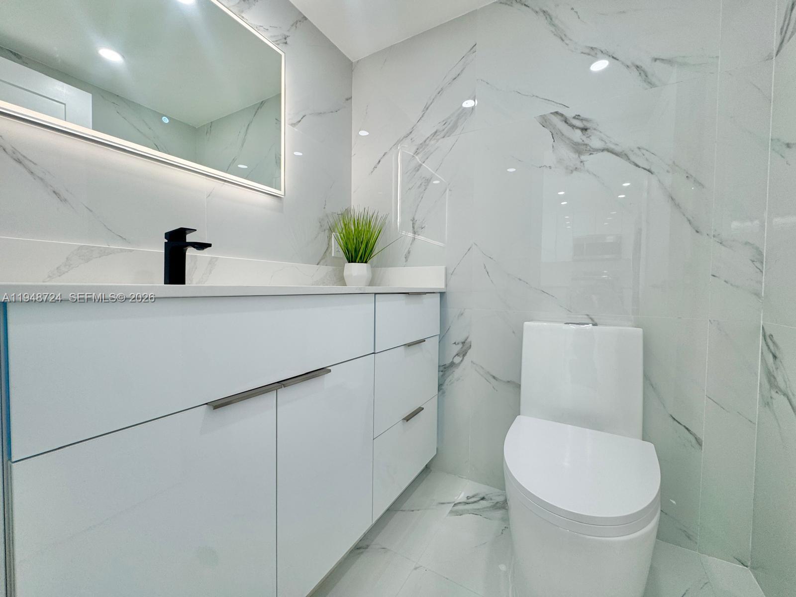 Photo of 3800 Ocean Dr  #1222, Hollywood, Florida, 33019 - 