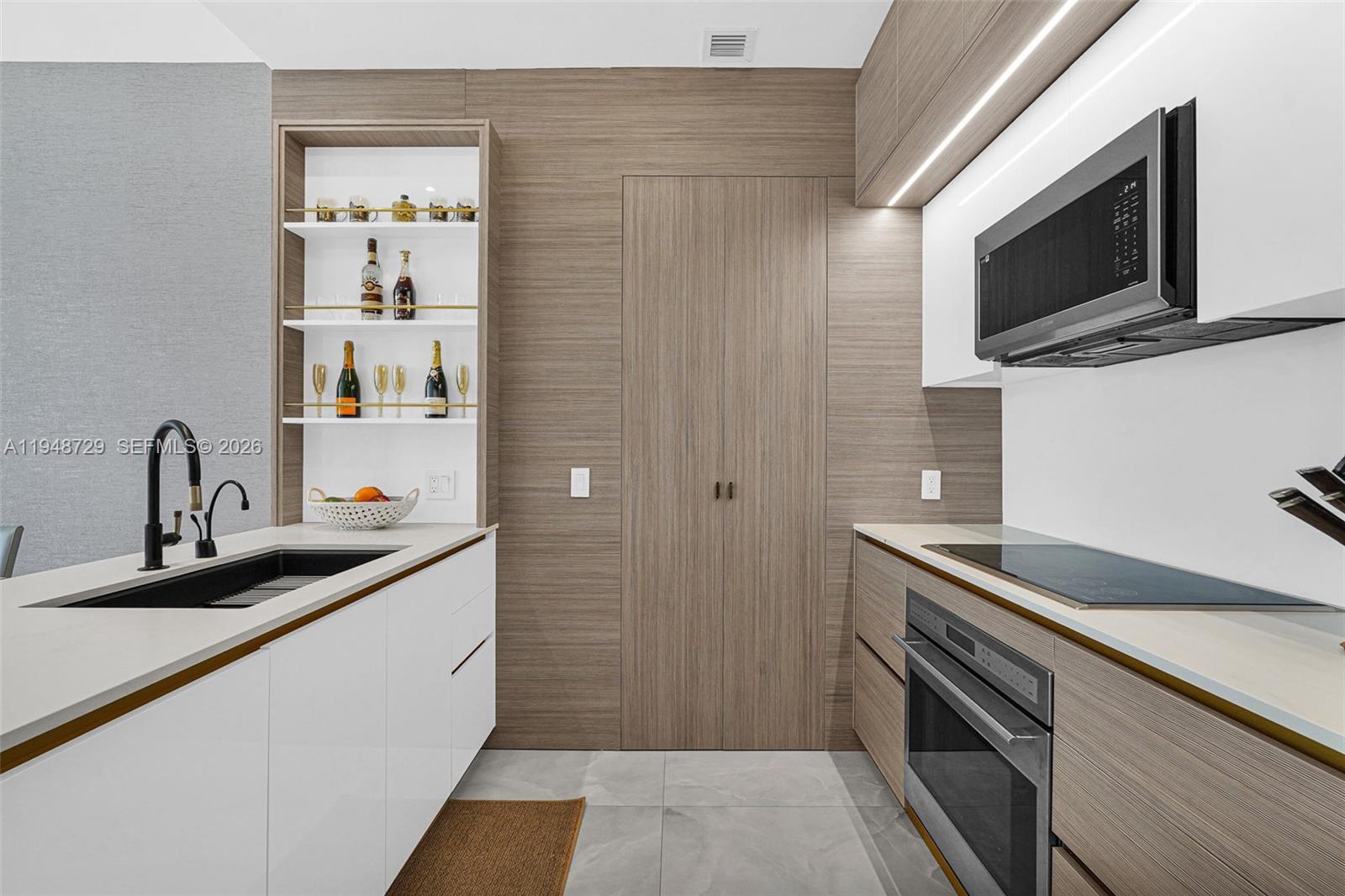 See details 3402 3 / 4 1979 sq. ft. $ 2026-01-20 0 Photo