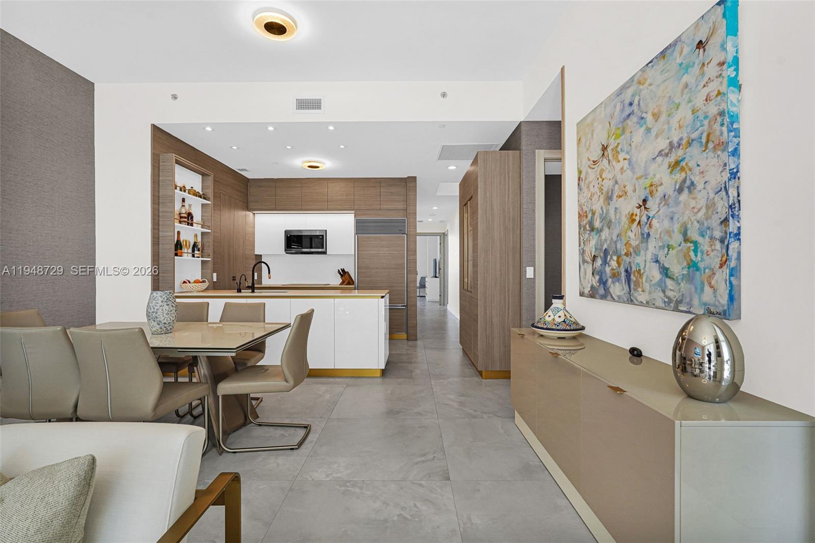 See details 3402 3 / 4 1979 sq. ft. $ 2026-01-20 0 Photo