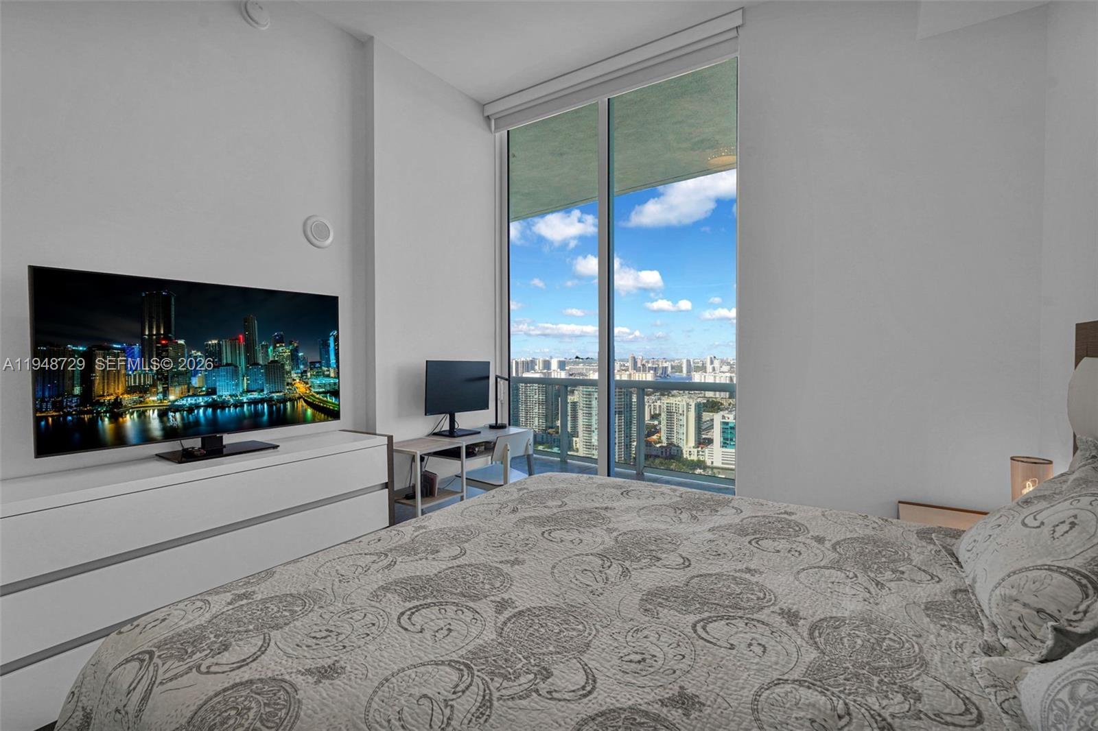 See details 3402 3 / 4 1979 sq. ft. $ 2026-01-20 0 Photo