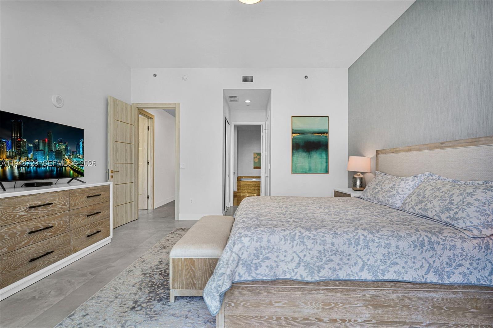 See details 3402 3 / 4 1979 sq. ft. $ 2026-01-20 0 Photo